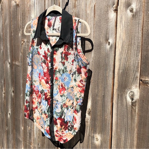 Mauve floral sleeveless top size large - Picture 5 of 16